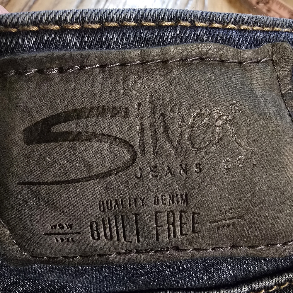 Silver Jeans Women's Distressed Style Straight Leg‎ in Deep Blue - Picture 4 of 9